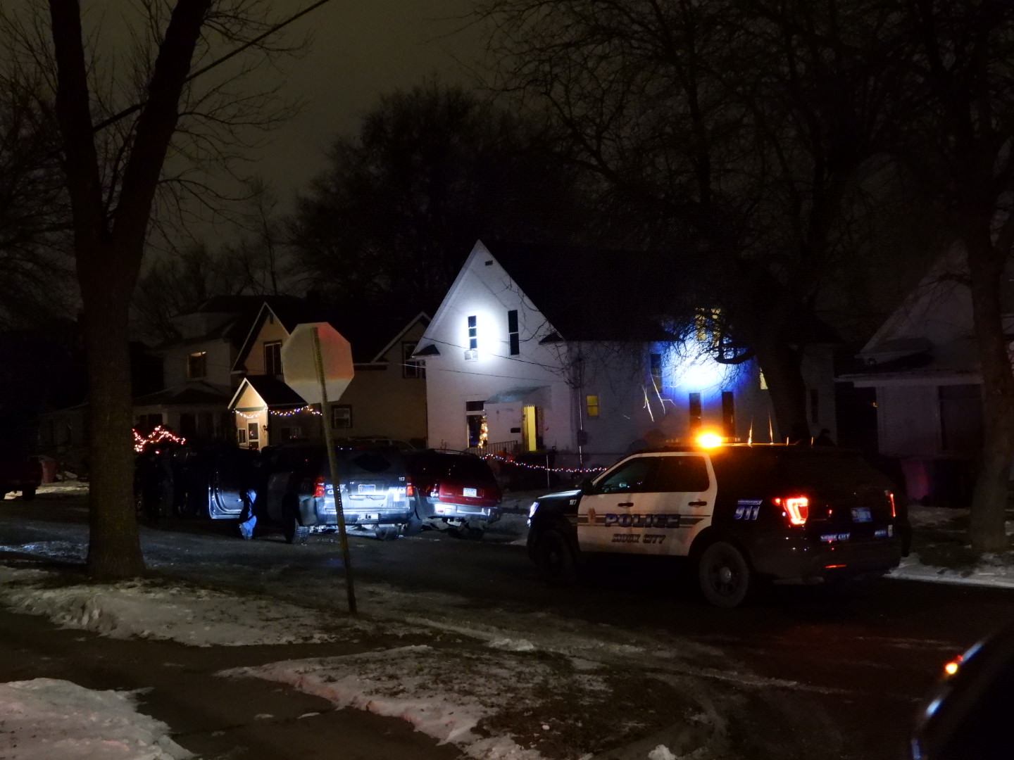 Robbery suspect arrested Friday evening after short standoff with police on Virginia Street
