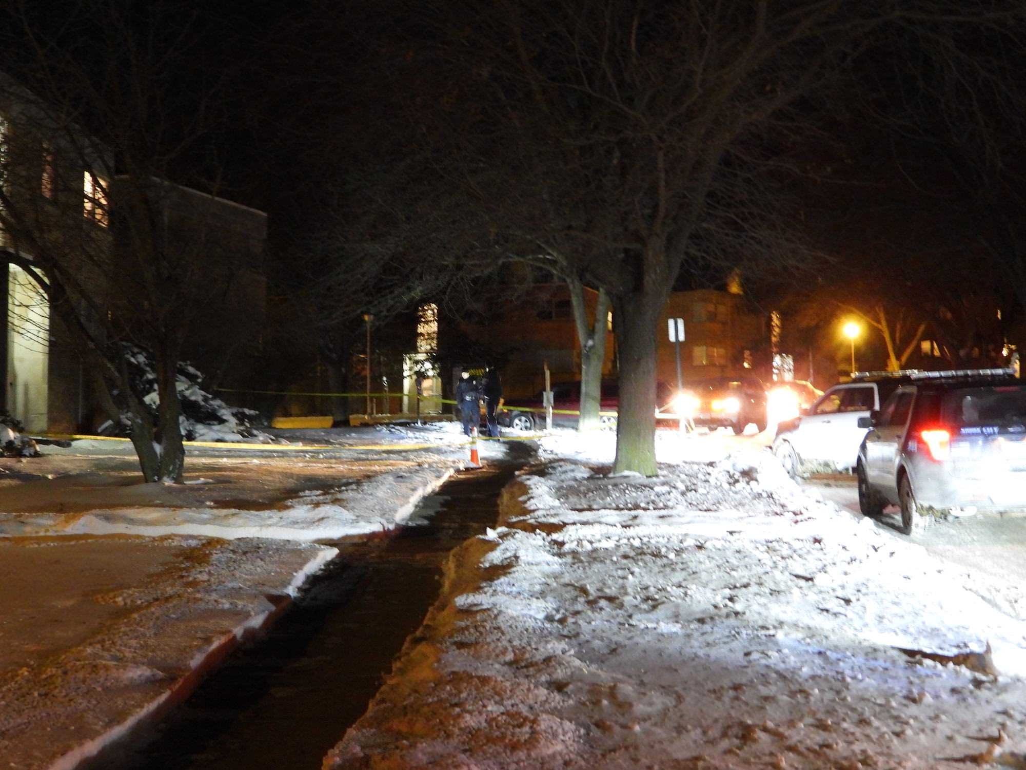 Man drives himself to hosptial after being shot at Valley Park Apartments